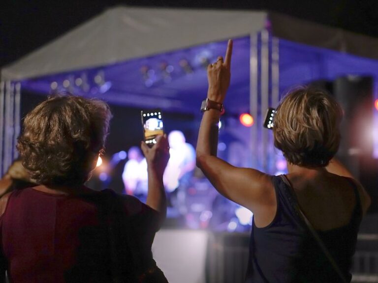 Fun Ways to Light up Your Summer Nights
